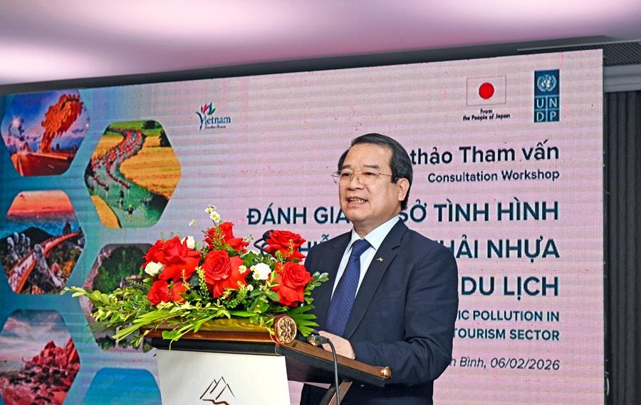 Giảm rác thải nhựa: Bài toán cấp bách của du lịch Việt Nam